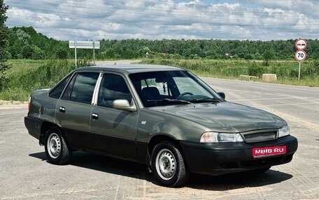 Daewoo Nexia I рестайлинг, 2001 год, 125 000 рублей, 1 фотография