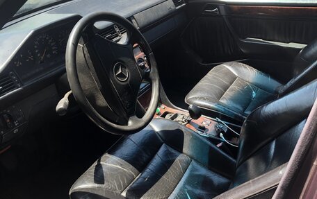 Mercedes-Benz E-Класс, 1994 год, 320 000 рублей, 6 фотография
