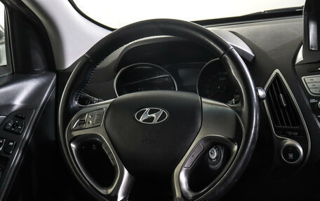 Hyundai Tucson III, 2010 год, 1 055 000 рублей, 17 фотография