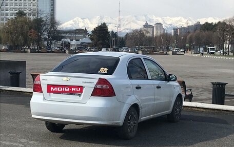 Chevrolet Aveo III, 2011 год, 500 000 рублей, 4 фотография