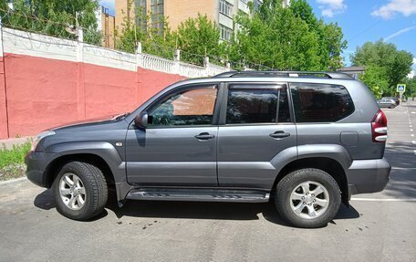 Toyota Land Cruiser Prado 120 рестайлинг, 2007 год, 2 620 000 рублей, 5 фотография