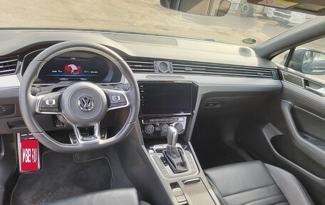 Volkswagen Passat B8 рестайлинг, 2019 год, 3 100 000 рублей, 13 фотография