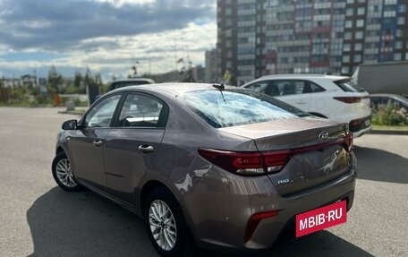 KIA Rio IV, 2018 год, 1 397 070 рублей, 3 фотография