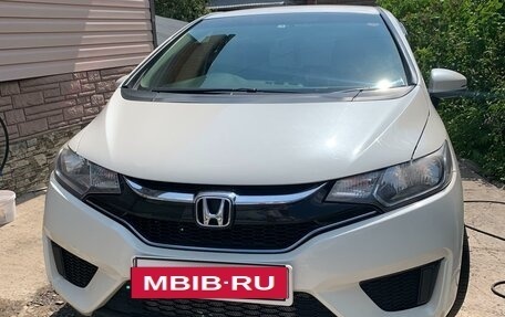 Honda Fit III, 2017 год, 1 350 000 рублей, 2 фотография