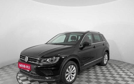 Volkswagen Tiguan II, 2017 год, 2 207 500 рублей, 2 фотография