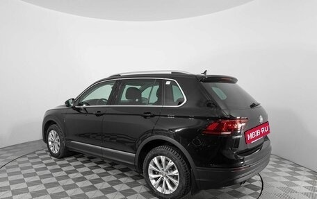 Volkswagen Tiguan II, 2017 год, 2 207 500 рублей, 6 фотография