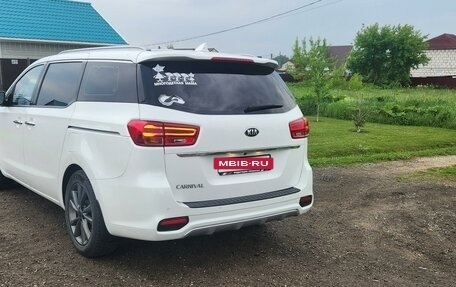 KIA Carnival III, 2019 год, 3 050 000 рублей, 6 фотография