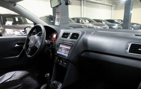 Volkswagen Polo VI (EU Market), 2010 год, 670 000 рублей, 12 фотография
