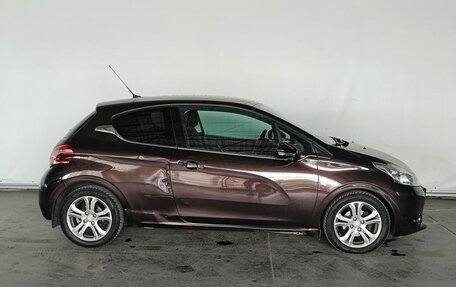 Peugeot 208 II, 2013 год, 936 000 рублей, 8 фотография