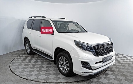 Toyota Land Cruiser Prado 150 рестайлинг 2, 2017 год, 4 849 000 рублей, 3 фотография