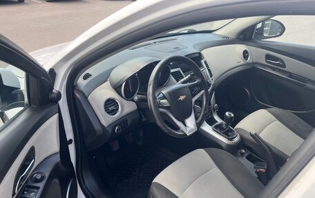 Chevrolet Cruze II, 2012 год, 680 000 рублей, 9 фотография