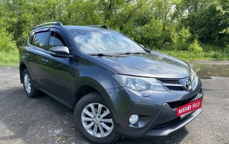 Toyota RAV4, 2013 год, 1 995 000 рублей, 2 фотография