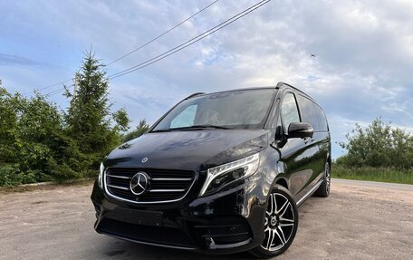 Mercedes-Benz V-Класс, 2018 год, 8 100 000 рублей, 1 фотография