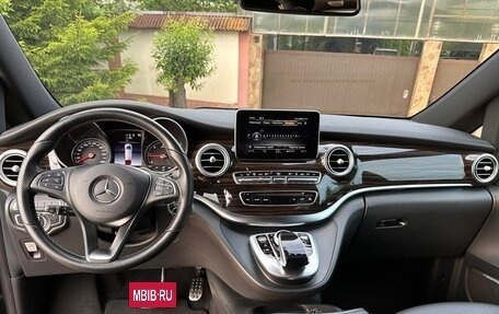 Mercedes-Benz V-Класс, 2018 год, 8 100 000 рублей, 9 фотография