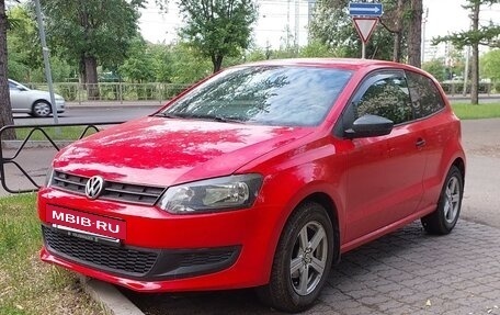 Volkswagen Polo VI (EU Market), 2010 год, 900 000 рублей, 2 фотография