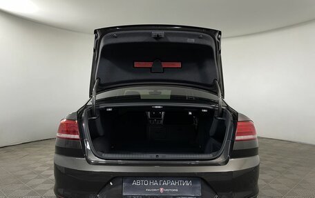 Volkswagen Passat B8 рестайлинг, 2017 год, 2 650 000 рублей, 18 фотография