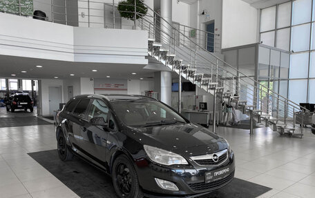 Opel Astra J, 2012 год, 885 000 рублей, 3 фотография