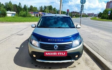 Renault Sandero I, 2012 год, 749 000 рублей, 2 фотография