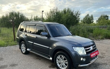 Mitsubishi Pajero IV, 2008 год, 2 200 000 рублей, 3 фотография