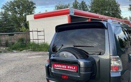 Mitsubishi Pajero IV, 2008 год, 2 200 000 рублей, 5 фотография