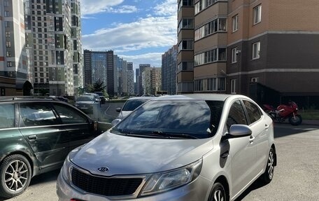 KIA Rio III рестайлинг, 2013 год, 870 000 рублей, 1 фотография