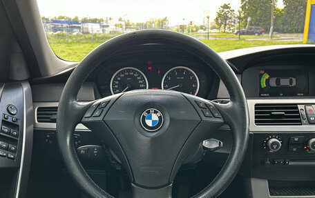 BMW 5 серия, 2004 год, 975 000 рублей, 13 фотография