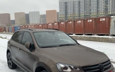 Volkswagen Touareg III, 2011 год, 2 800 000 рублей, 1 фотография