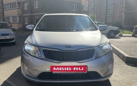 KIA Rio III рестайлинг, 2013 год, 870 000 рублей, 4 фотография