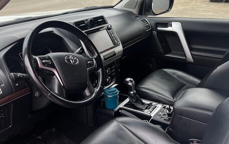 Toyota Land Cruiser Prado 150 рестайлинг 2, 2019 год, 5 500 000 рублей, 8 фотография