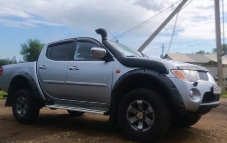 Mitsubishi L200 IV рестайлинг, 2007 год, 1 250 000 рублей, 6 фотография