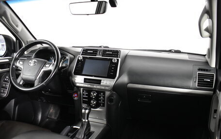 Toyota Land Cruiser Prado 150 рестайлинг 2, 2019 год, 5 495 000 рублей, 19 фотография