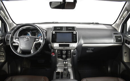 Toyota Land Cruiser Prado 150 рестайлинг 2, 2019 год, 5 495 000 рублей, 18 фотография