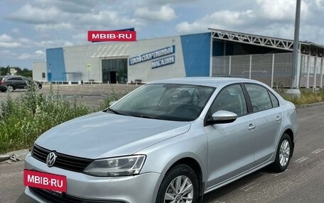 Volkswagen Jetta VI, 2012 год, 960 000 рублей, 3 фотография