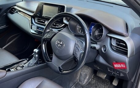 Toyota C-HR I рестайлинг, 2017 год, 2 250 000 рублей, 10 фотография