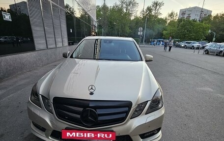 Mercedes-Benz E-Класс, 2011 год, 1 400 000 рублей, 3 фотография