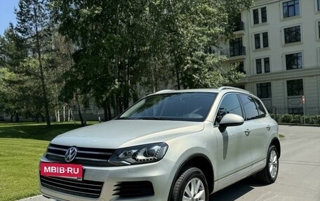 Volkswagen Touareg III, 2012 год, 2 050 000 рублей, 2 фотография