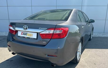 Toyota Camry, 2013 год, 1 430 000 рублей, 5 фотография