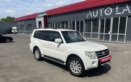 Mitsubishi Pajero IV, 2010 год, 1 850 000 рублей, 3 фотография