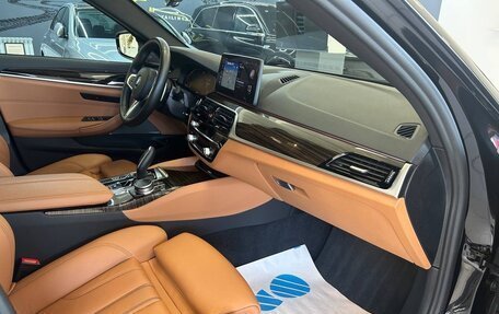 BMW 5 серия, 2021 год, 6 130 000 рублей, 15 фотография
