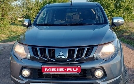 Mitsubishi L200 IV рестайлинг, 2018 год, 1 930 000 рублей, 8 фотография