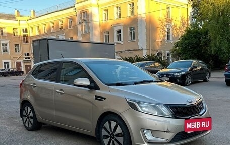 KIA Rio III рестайлинг, 2013 год, 945 000 рублей, 3 фотография