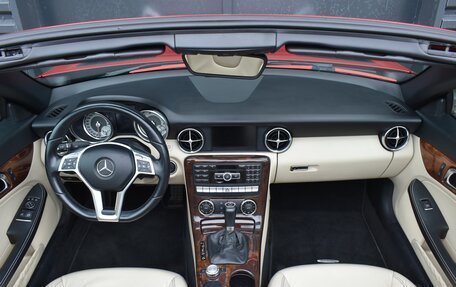 Mercedes-Benz SLK-Класс, 2012 год, 2 350 000 рублей, 23 фотография