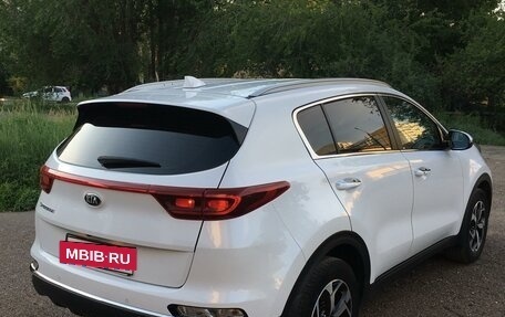 KIA Sportage IV рестайлинг, 2020 год, 2 477 000 рублей, 6 фотография