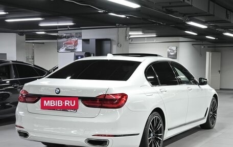 BMW 7 серия, 2015 год, 3 455 000 рублей, 4 фотография
