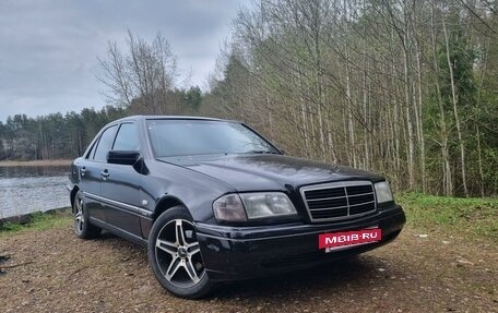 Mercedes-Benz C-Класс, 1999 год, 450 000 рублей, 4 фотография