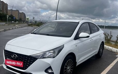 Hyundai Solaris II рестайлинг, 2020 год, 1 785 000 рублей, 2 фотография