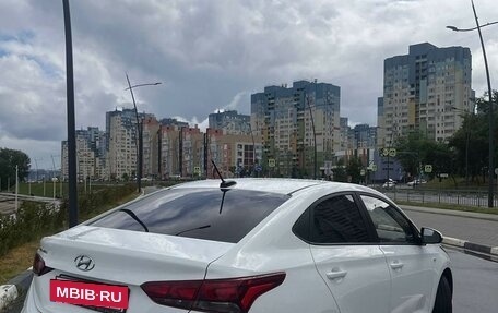 Hyundai Solaris II рестайлинг, 2020 год, 1 785 000 рублей, 5 фотография