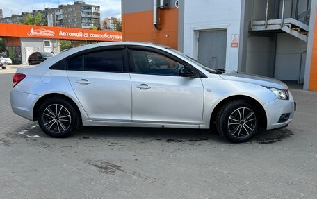 Chevrolet Cruze II, 2012 год, 650 000 рублей, 3 фотография