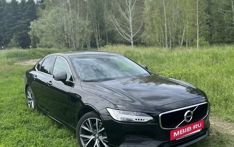 Volvo S90 II рестайлинг, 2019 год, 3 550 000 рублей, 8 фотография