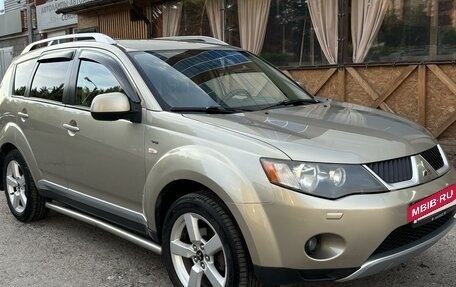 Mitsubishi Outlander III рестайлинг 3, 2008 год, 1 300 000 рублей, 3 фотография